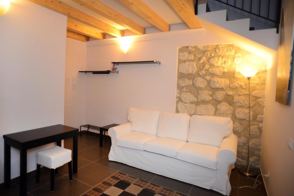 B&B Thule Caltanissetta Buitenkant foto